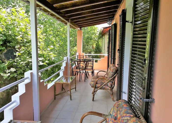 Spiti Prokopis - Marilena House 公寓